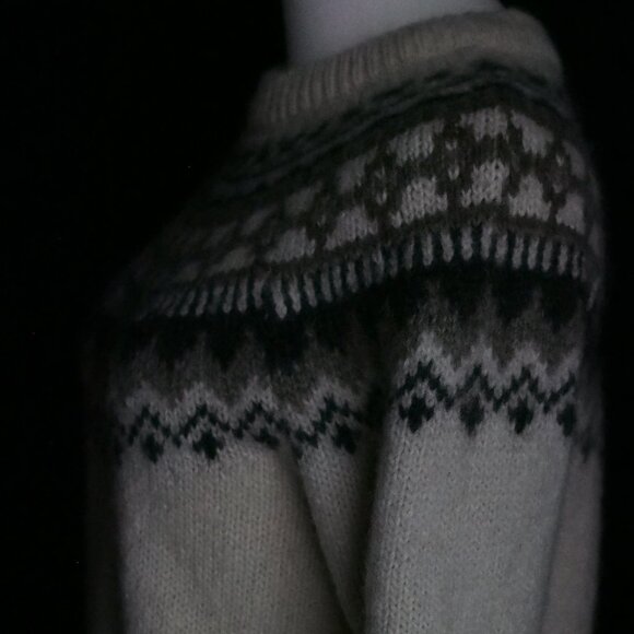 Icelandia | Vintage100% Pure Icelandic Wool Fair Isle Sweater (Pure Virgin Wool) - Picture 4 of 5